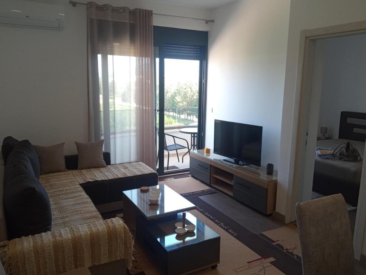 Apartman Ami Ulcinj Bagian luar foto