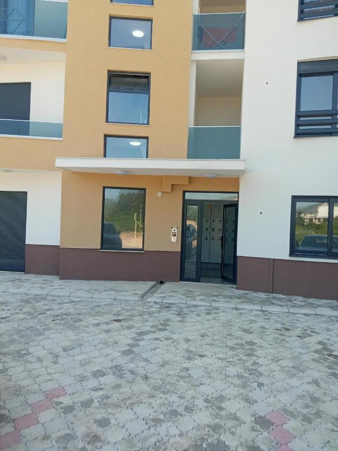 Apartman Ami Ulcinj Bagian luar foto
