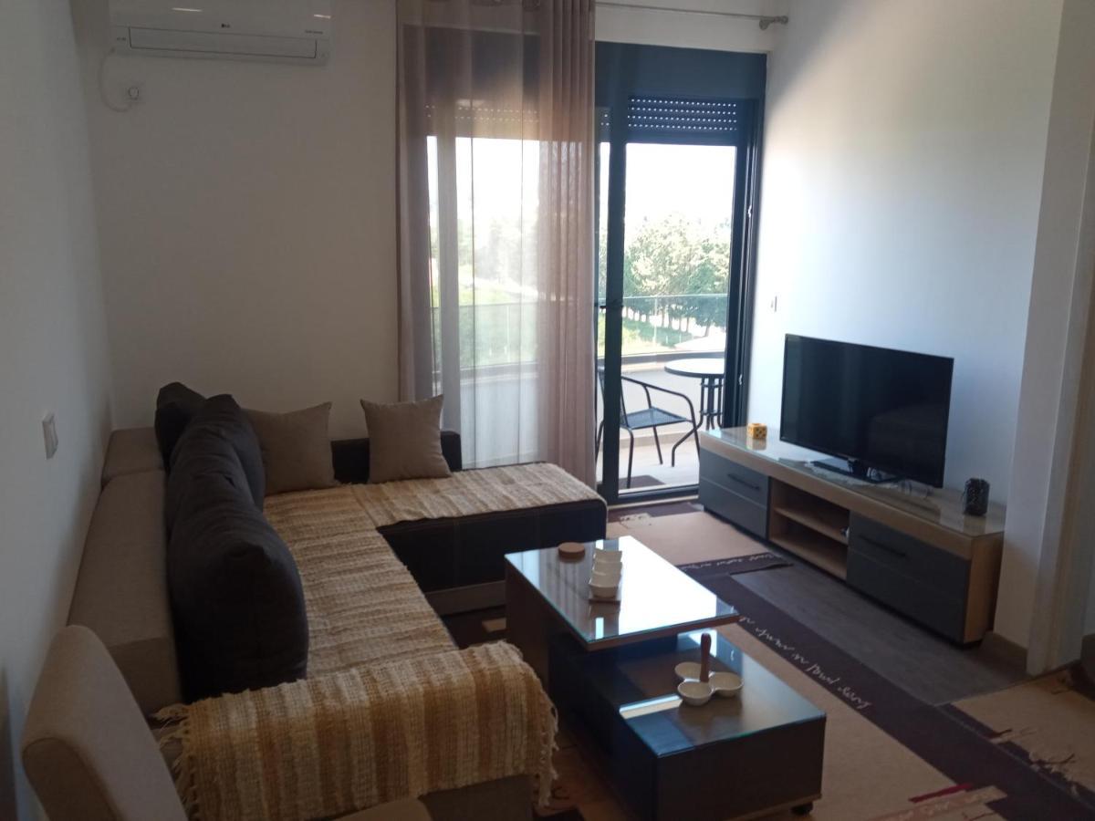 Apartman Ami Ulcinj Bagian luar foto
